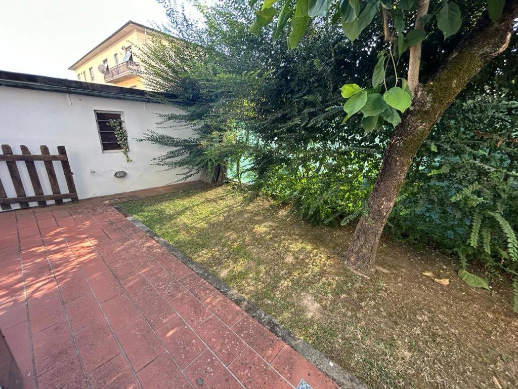 A Quattro Passi Dalle Mura Lucca Buitenkant foto